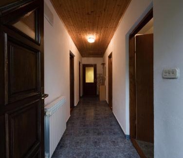 Catrnja Apartment | Apartment Barica