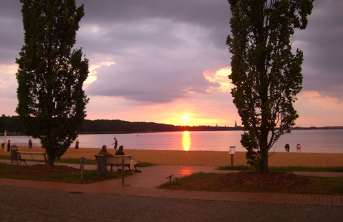 Zippendorf Apartment | Apartment beach time, lovingly furnished, quiet location on Lake Schwerin