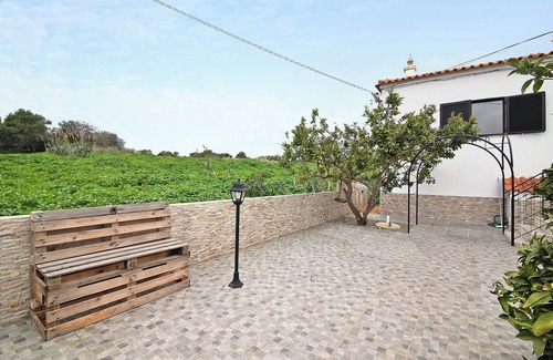 Moncarapacho e Fuseta Apartment | Apartment 'Beach' with Shared Terrace, Wi-Fi and Air Conditioning