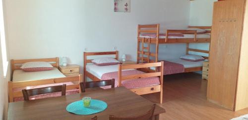 Crni Kal Apartment | Apartment Beautiful Črni Kal