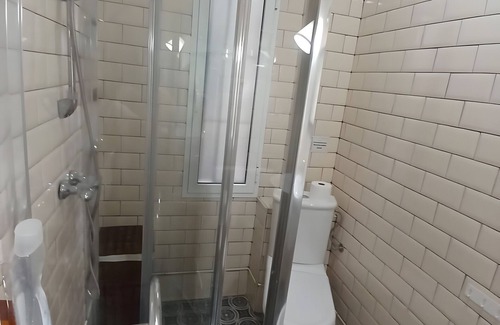 San Gil Apartment | Apartment 'Becquer 21' with Wi-Fi and Air Conditioning