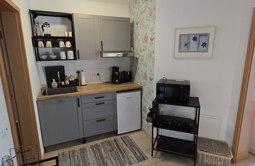 Ruwer-Eitelsbach Apartment | Apartment 'Bei Annemarie' with Private Terrace, Private Garden and Wi-Fi