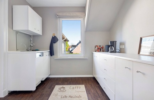 Iserbrook Apartment | Apartment 'bei der alten Keksfabrik' with Balcony and Wi-Fi