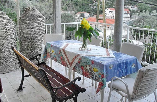 Prozurska Luka Apartment | Apartment Bella Vista (Poša) -Three Bedroom Apartment with Balcony and Sea View (A6)