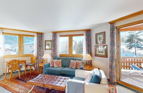 Zuoz Apartment | Apartment Belvair 39 - 3.5-Room Apartment with Balcony in Zuoz