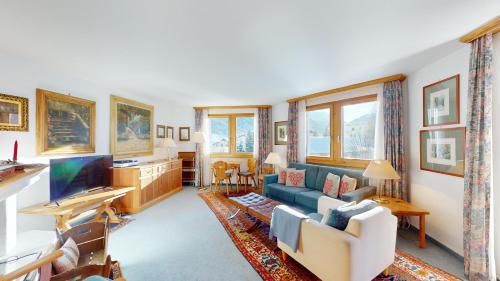Zuoz Apartment | Apartment Belvair 39