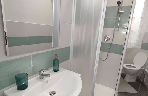 Sestri Ponente Apartment | Apartment 'Benny Genova Aeroporto' with Wi-Fi