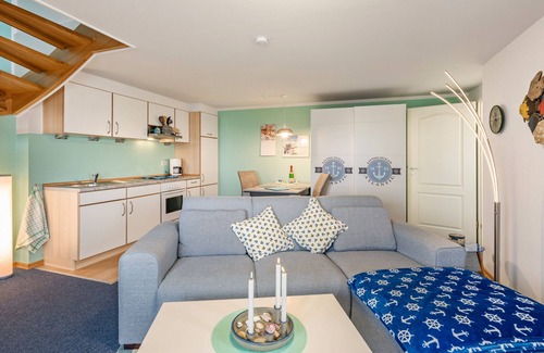 Nordstrand Apartment | Apartment 'Bi Reiner' with Private Terrace and Wi-Fi