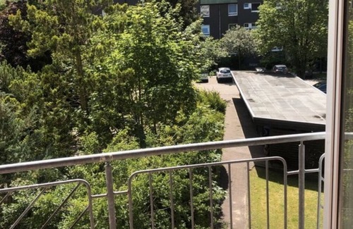 Twischkamp Apartment | Apartment "Big Cinema" PLEASE READ DESCRIPTION! PHONE 01736249051