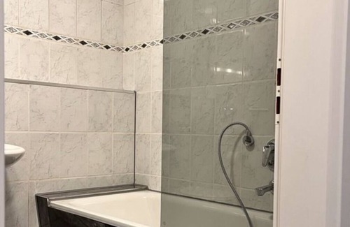 Twischkamp Apartment | Apartment "Big Cinema" PLEASE READ DESCRIPTION! PHONE 01736249051