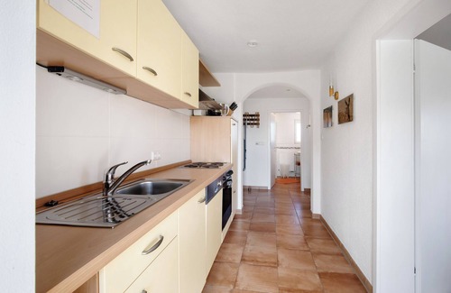 Mickhausen Apartment | Apartment 'Birkethof Teichblick' with Mountain View, Private Terrace and Wi-Fi