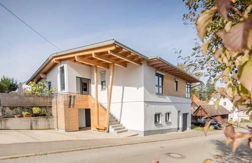 Inzigkofen Apartment | Apartment 'Biwak' with Private Terrace, Shared Garden and Wi-Fi