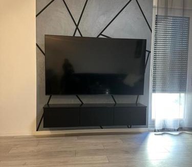 Novi Zagreb Apartment | Apartment Black and white