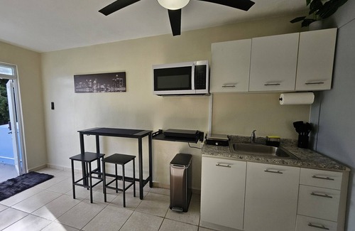 Puerto Nuevo Apartment | Apartment Black & White with Jacuzzi on Terrace Cozy and Modern