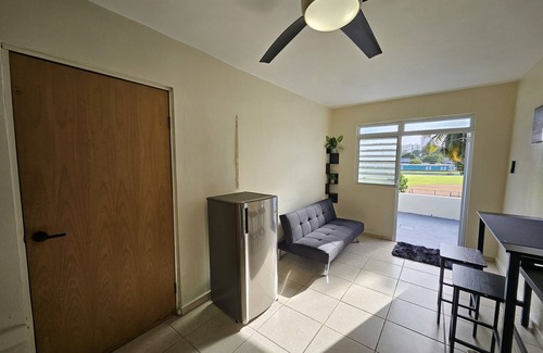 Puerto Nuevo Apartment | Apartment Black & White with Jacuzzi on Terrace Cozy and Modern