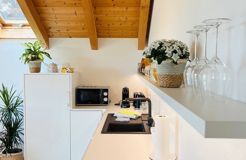 Ebersberg District Apartment | Apartment 'Blumberg' with Balcony and Wi-Fi