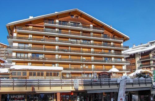Saint-Pierre-de-Clages Apartment | Apartment Bouleaux E 1 by Interhome