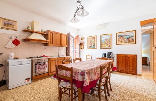 Tertenia Apartment | Apartment 'Brandino Pani' with Shared Garden, Wi-Fi and Air Conditioning
