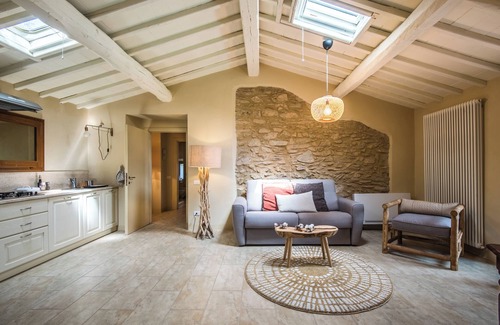 La Cetina Apartment | Apartment 'Brotes Appartamento Mandorlo' with Shared Pool, Wi-Fi and Air Conditioning