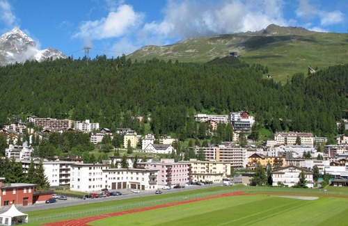 Sankt Moritz-Bad Apartment | Apartment building with excellent infrastructure.