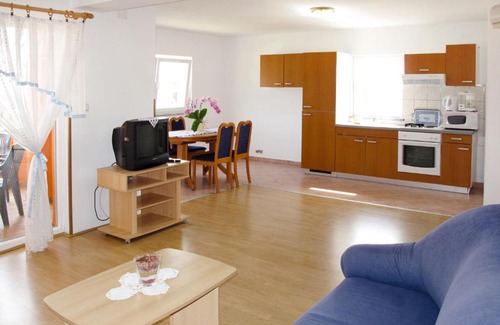 Barbat na Rabu Apartment | Apartment Buljubasic - RAB147 by Interhome