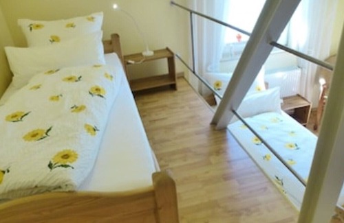 Winsen an der Aller Condo | Apartment bumblebee