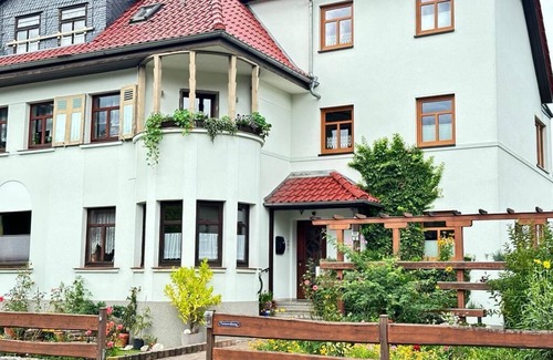 Bad Blankenburg Apartment | Apartment Burgblick in a quiet and central location in the villa district
