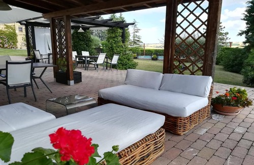 Cingoli Villa | Apartment by Lake with Garden Views