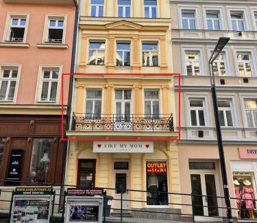 City Centre Apartment | Apartment by Pepsi