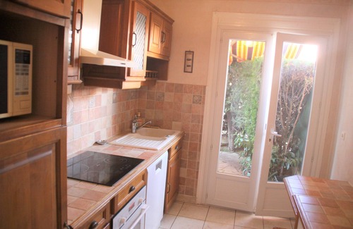 Saint-Cyr-sur-Mer Apartment | Apartment by the sea - everything within walking distance