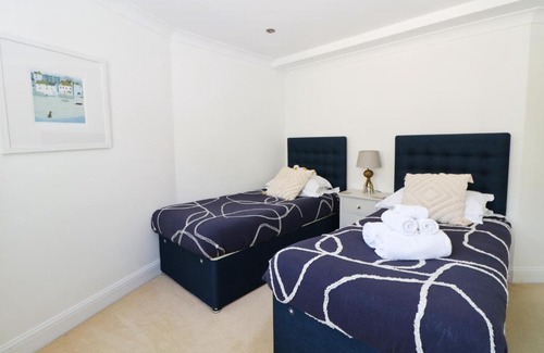 Treyarnon Apartment | APARTMENT BY THE BEACH The Foxcove