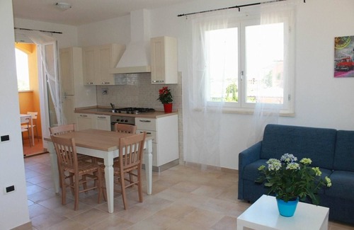 Puntone Apartment | Apartment by the sea with private outside space, Air Conditioning,Wi-Fi. T0