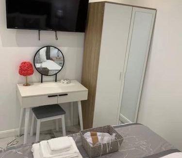 Beddington South Apartment | Apartment C, a one bedroom Flat in south London