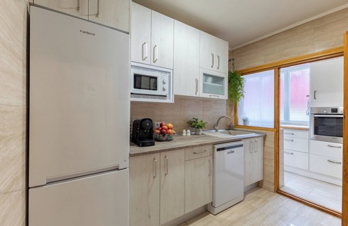 Pelayos de la Presa Apartment | Apartment 'Cumbre Escondida' with Shared Pool, Shared Garden and Wi-Fi