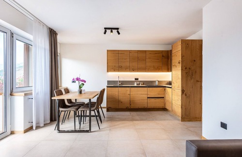 San Lorenzo in Banale Apartment | Apartment 'Cima Brenta' with Wi-Fi