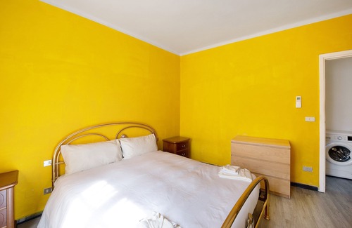 Cogoleto Apartment | Apartment 'Ca' Celeste' with Air Conditioning