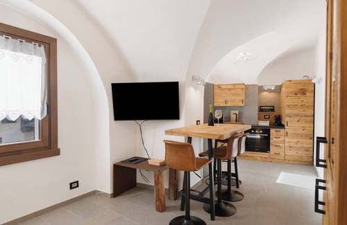 Ragoli Apartment | Apartment 'Ca Del Pan' with Mountain View, Private Garden and Wi-Fi