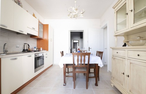 Caprarica di Lecce Apartment | Apartment 'Casa Beatrice' with Private Terrace and Air Conditioning