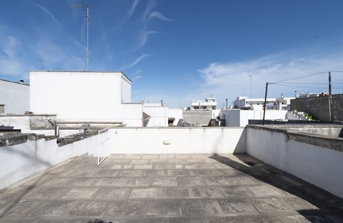 Caprarica di Lecce Apartment | Apartment 'Casa Beatrice' with Private Terrace and Air Conditioning