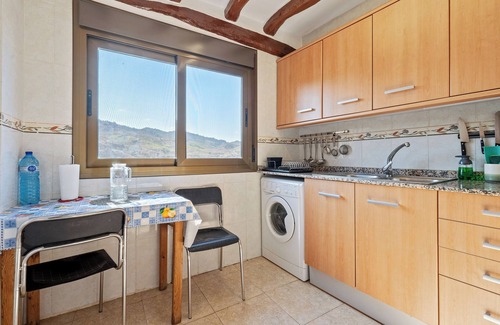 La Vilella Baixa Apartment | Apartment 'Ca La Palmira' with Mountain View, Wi-Fi and Air Conditioning