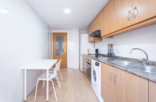 Catarroja Apartment | Apartment "Ca Vivi" with Private Terrace & Wi-Fi