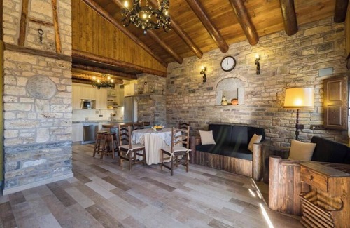 Borrastre Apartment | Apartment 'Cabaña Vegara' with Mountain View, Private Terrace and Wi-Fi