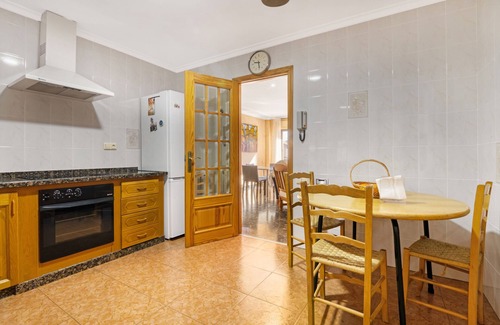 Mogente/Moixent Apartment | Apartment 'Cal Guerrer' with Mountain View, Private Terrace and Balcony