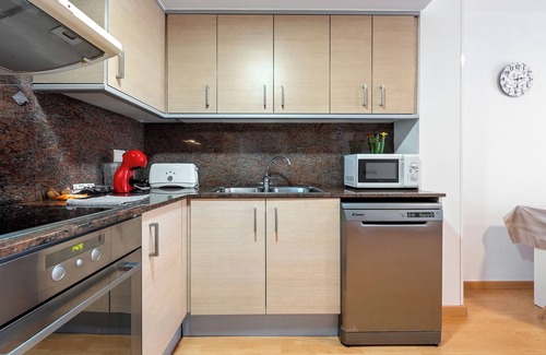 Flix Apartment | Apartment 'Canana De Vega' with Balcony, Wi-Fi and Air Conditioning