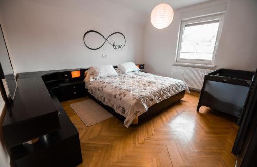 Radovljica Apartment | Apartment Carmen