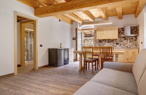 Ville del Monte Apartment | Apartment 'Casa Al Mulino 1' with Mountain View, Shared Garden and Wi-Fi