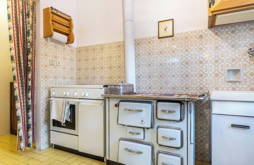 Fontana Nuova-Bevia Apartment | Apartment 'Casa Al Sole' with Mountain View, Balcony and Wi-Fi