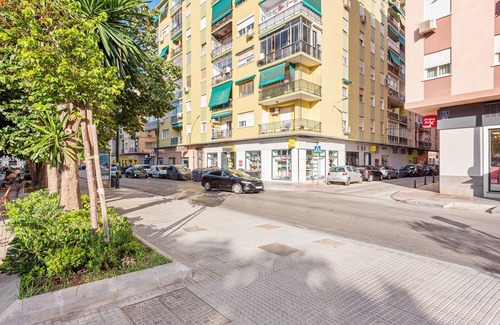 Cruz de Humilladero Apartment | Apartment 'Casa Amara' with Private Terrace and Wi-Fi