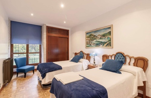 Marcilla Apartment | Apartment 'Casa Ana De Velasco' with Private Pool, Private Terrace and Wi-Fi