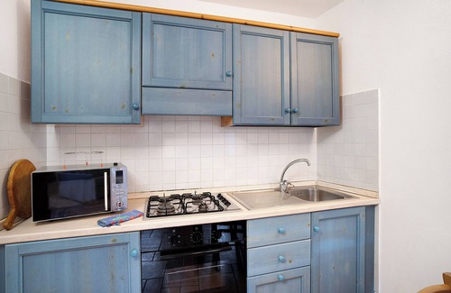 Rezzo Apartment | Apartment 'Casa Azzurra - Sciu´pepin' with Private Garden, Balcony and Wi-Fi